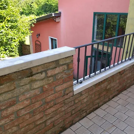 Fattoria I Canarini - Biolago フォッサルタ・ディ・ピアーヴェ